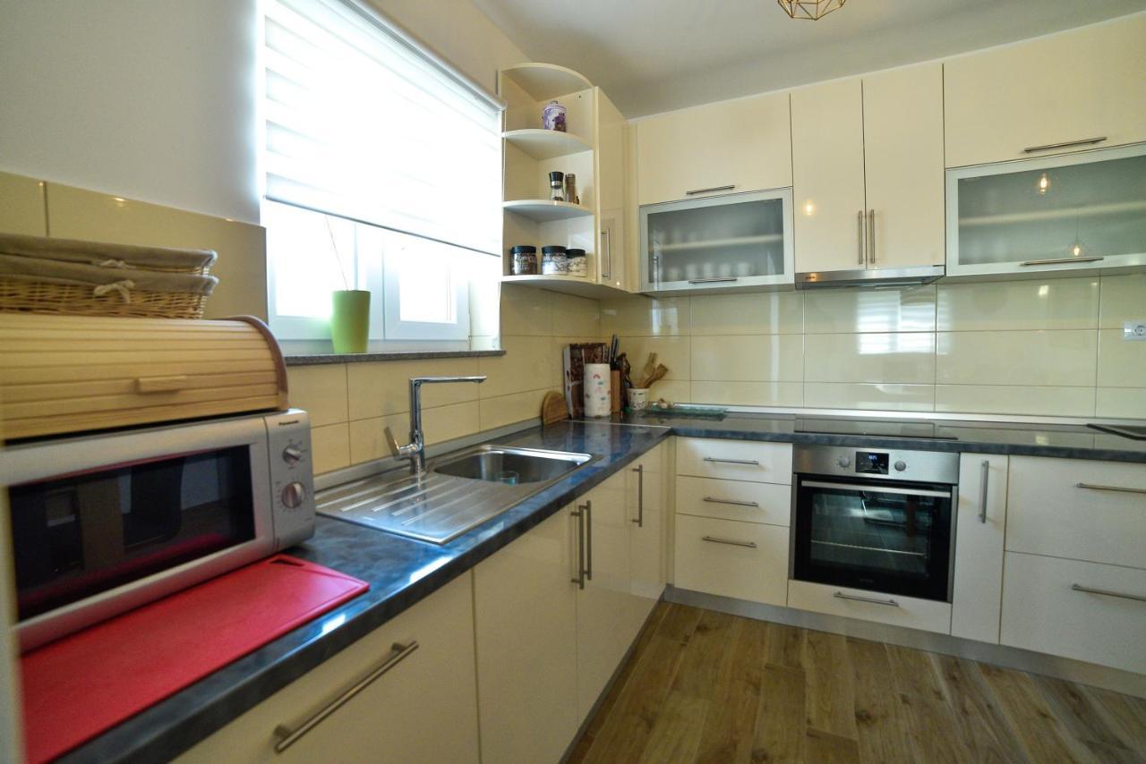 Holiday Home Mb Razanj Ngoại thất bức ảnh
