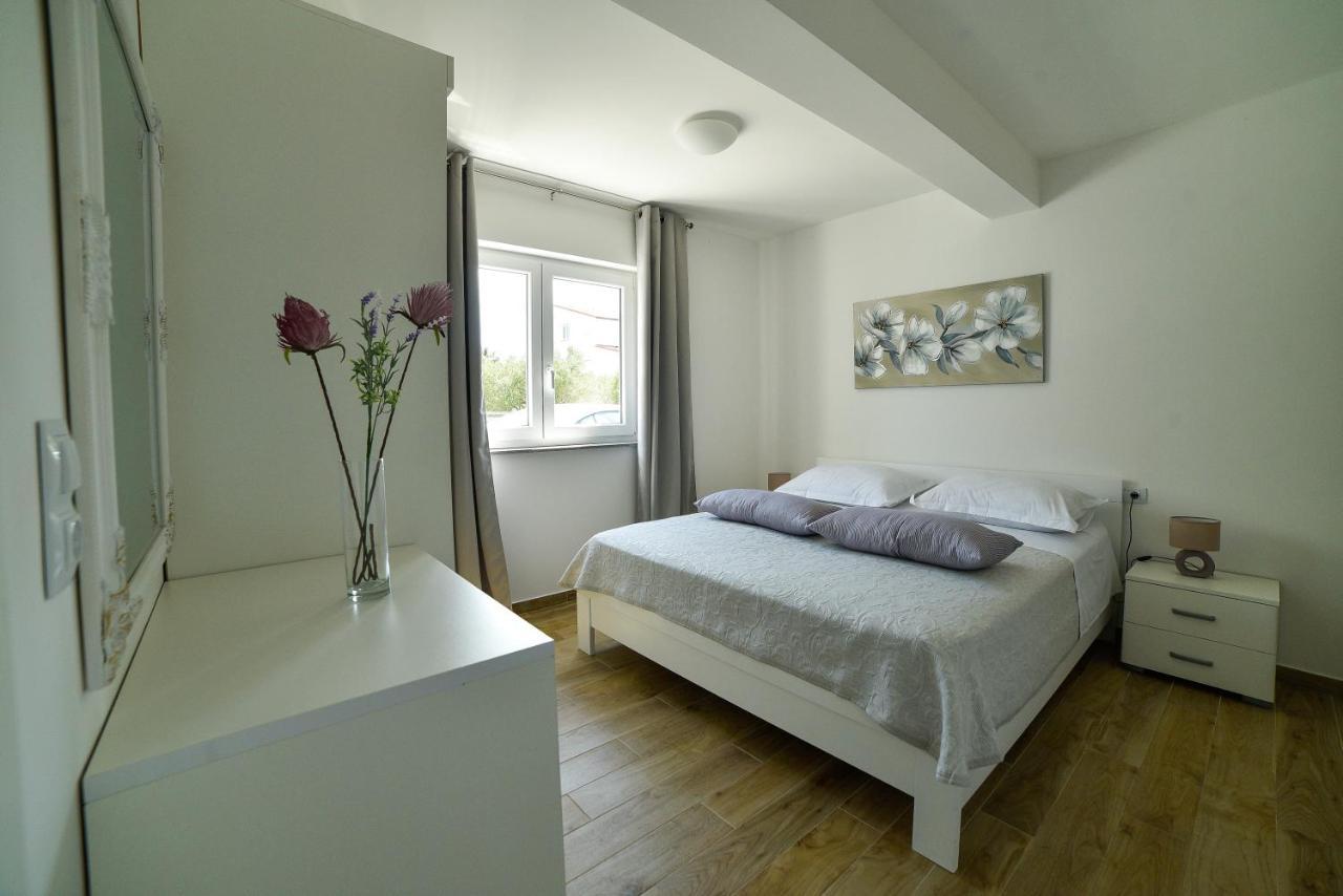 Holiday Home Mb Razanj Ngoại thất bức ảnh