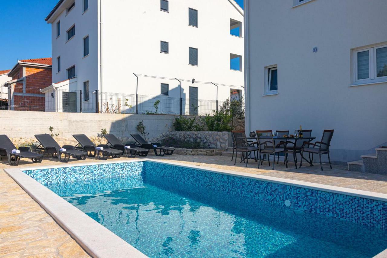 Holiday Home Mb Razanj Ngoại thất bức ảnh